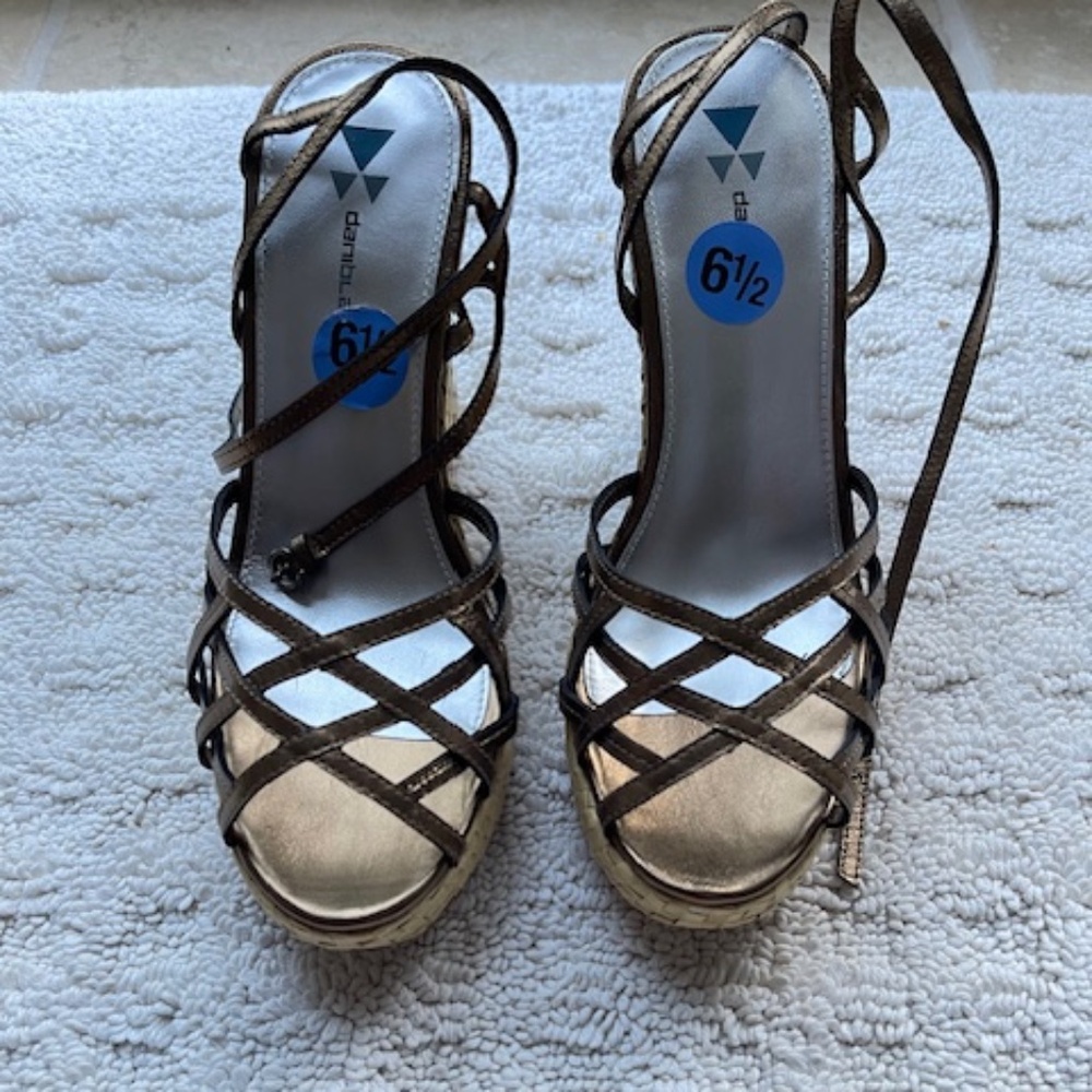 DaniBlack Ladies Size 6.5 Wedge Heel Cork Lace Up Sandal--NEW--NEVER WORN